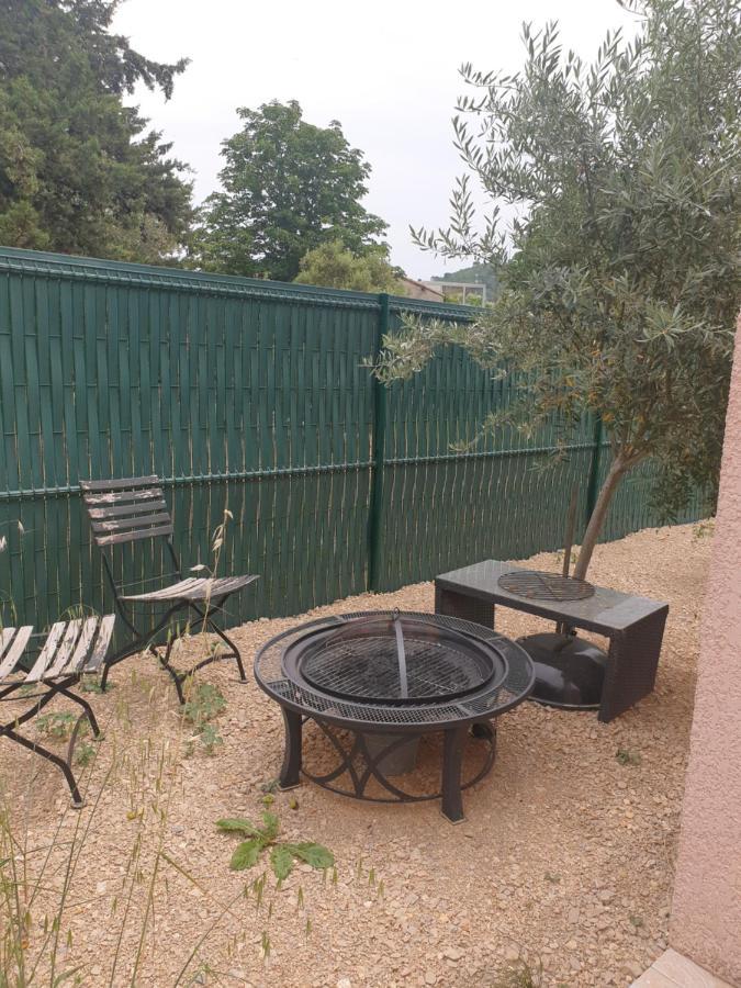 La Maison Du Bonheur Gréoux-les-Bains Exteriör bild